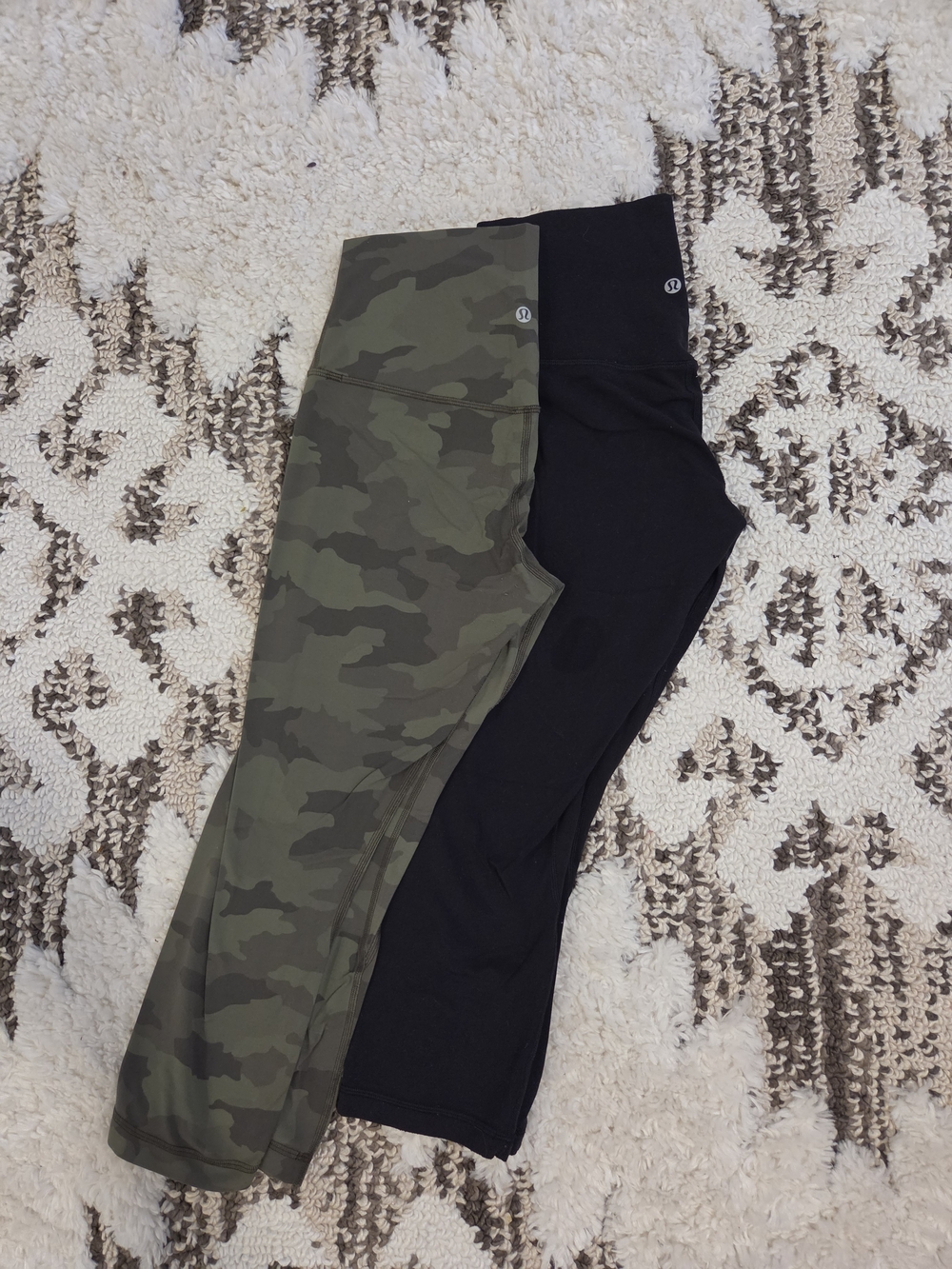 lululemon Align High-Rise Cropped Leggings - Black & Camo Size 8